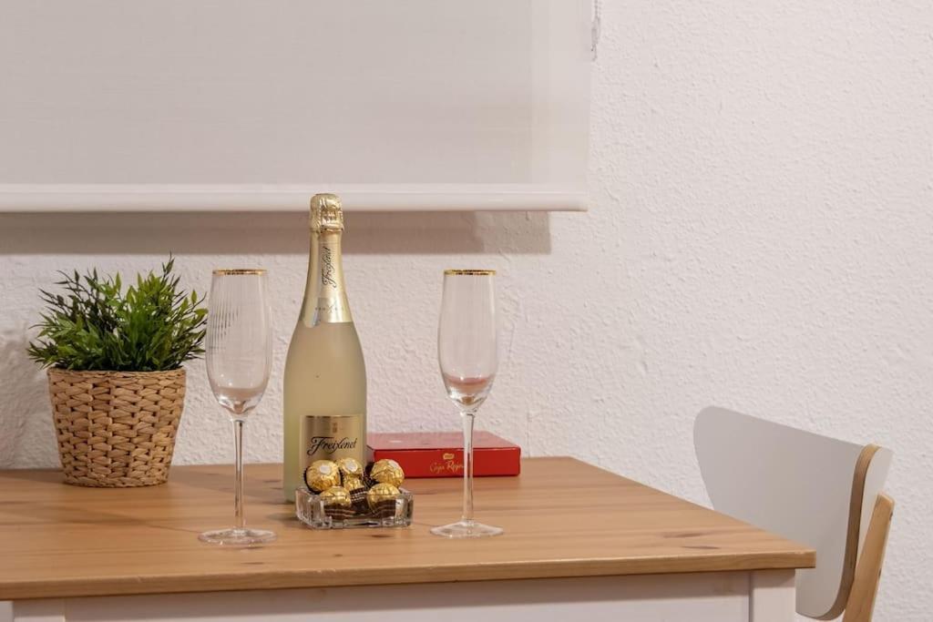 Apartamento Con Terraza A 4 Minutos De La Catedral Granada Exterior foto